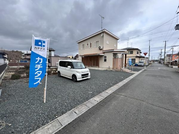 八戸市大字大久保字行人塚の駐車場