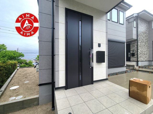 福岡市西区生松台1丁目第3-3棟（1号棟）　の外観：施工例|おでかけの時も帰った時も、「我が家」を最初に感じでもらえる素敵な空間に。