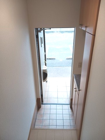 鶴見スクエアⅡの玄関