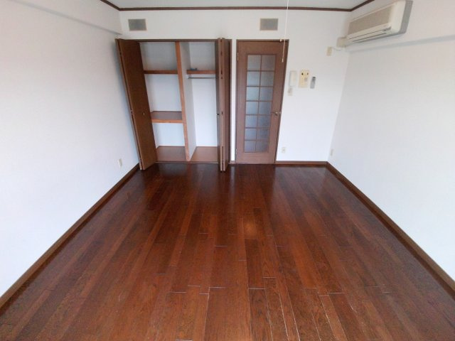 ドール魚崎の内装