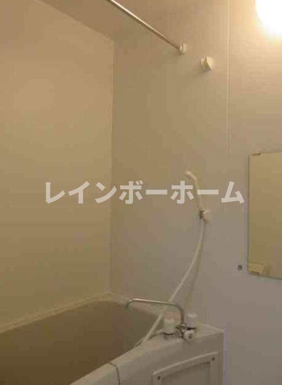グランツハイム青井の浴室