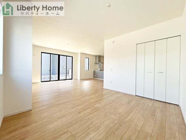 水戸市見川2期　新築戸建のキッチン|(1号棟)同仕様・同形状写真
