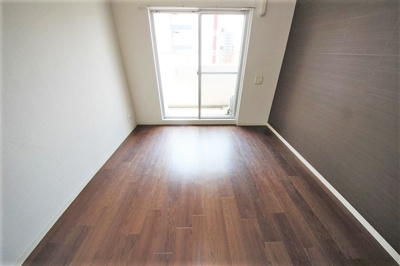 【洋室】 | コンチネンタル難波東