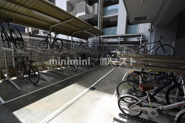 エスリード南森町駅前の駐車場