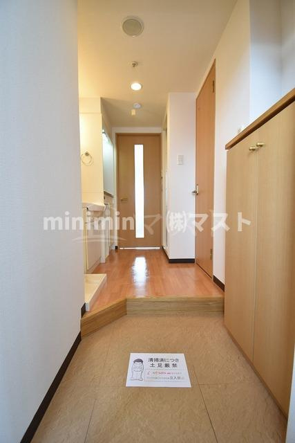 エスリード南森町駅前の玄関