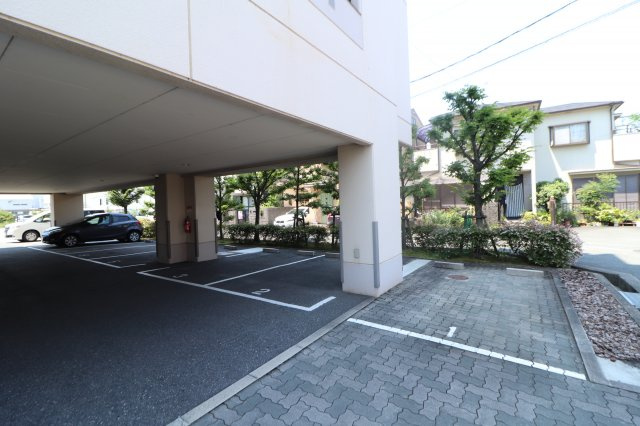 パルコートの駐車場