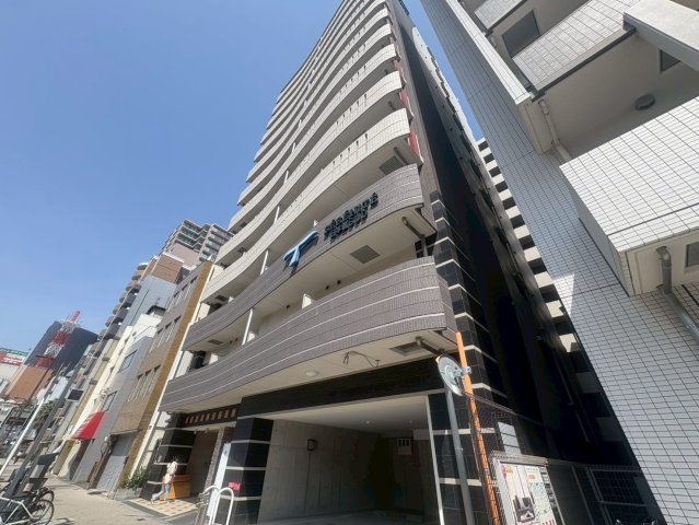 SERENiTE日本橋SUDの外観