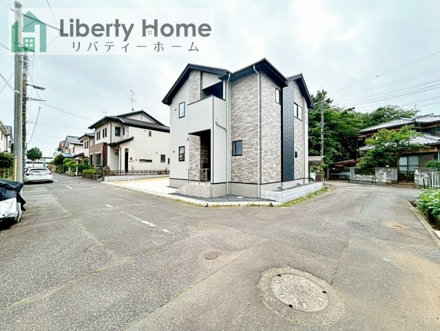 つくば市高見原9期　新築戸建の前面道路含む現地写真