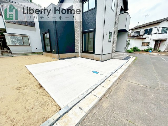 つくば市高見原9期　新築戸建の駐車場