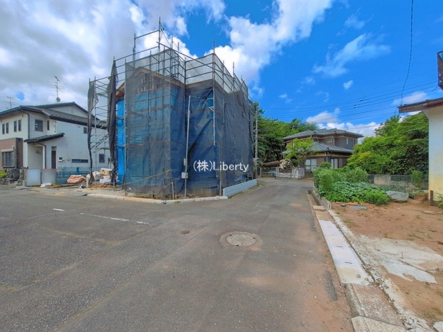 つくば市高見原9期　新築戸建の前面道路含む現地写真