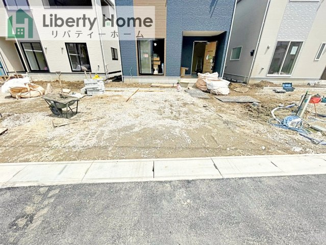 土浦市小松第7　新築戸建　4号棟の駐車場