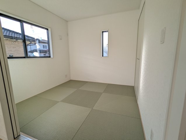 高萩市高萩　第３の和室|リビング隣の和室は、来客用やお子様とのお昼寝にぴったりです（同施工物件）