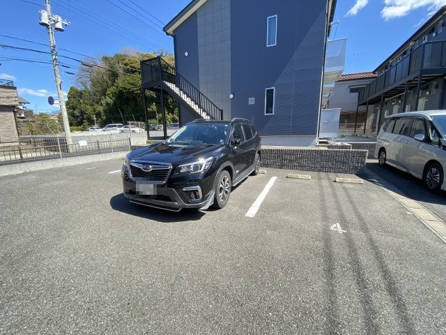セレーナ上本郷Ａ棟の駐車場