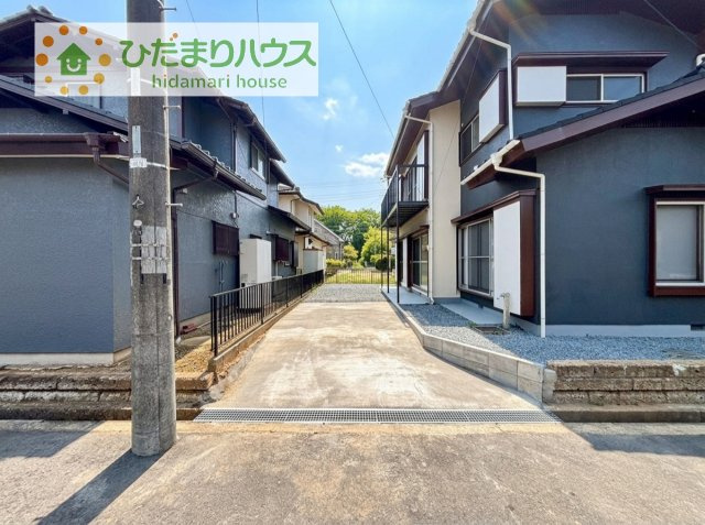 【駐車場】 | つくば市自由ケ丘　中古戸建 | マイホームなら駐車場代がかかりません！しかも、自宅の駐車場で洗車ができます！今までコイン洗車に行っていた手間も省けて、節約にもつながります(^^♪