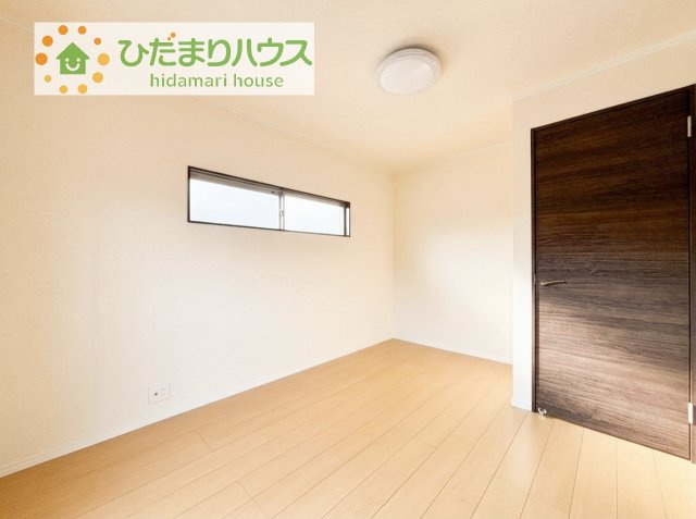 【洋室】 | つくば市自由ケ丘　中古戸建 | お掃除しやすく、清潔感を保てるのでダニも発生しにくいフローリング♪