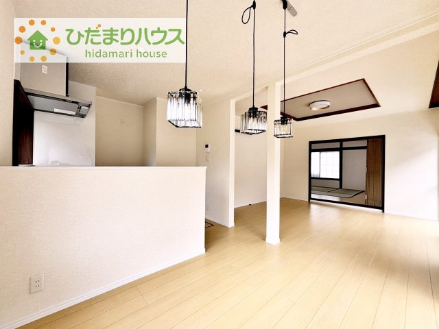 【居間・リビング】 | つくば市自由ケ丘　中古戸建 | 早くお仕事終わらせて、家に帰りたくなるようなリビングです(^^♪