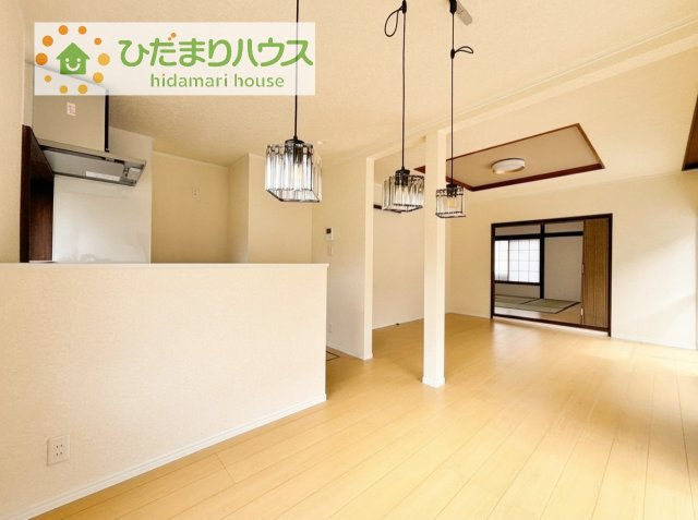 【居間・リビング】 | つくば市自由ケ丘　中古戸建 | 早くお仕事終わらせて、家に帰りたくなるようなリビングです(^^♪