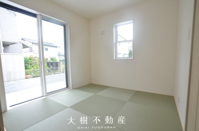 【和室】 | 綾瀬市上土棚中6丁目　新築戸建て　全１棟【仲介手数料無料】 | 1階　和室（4.5帖）