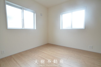 【洋室】 | 綾瀬市上土棚中6丁目　新築戸建て　全１棟【仲介手数料無料】 | 2階　洋室3（5.25帖）