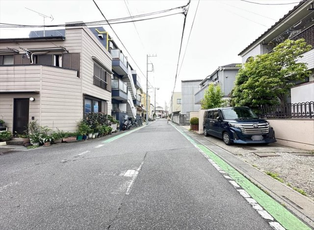 【前面道路含む現地写真】 | 富士見市水谷東3丁目　建築条件なし売地　全1区画　(志木本店) | 前面道路の様子。
暮らしやすい平坦地。