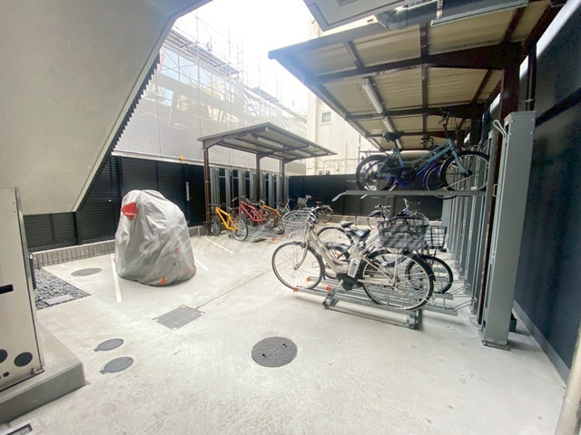 デュオステージ横濱桜木町のその他共用部分|屋根付き駐輪スペース付き♪
