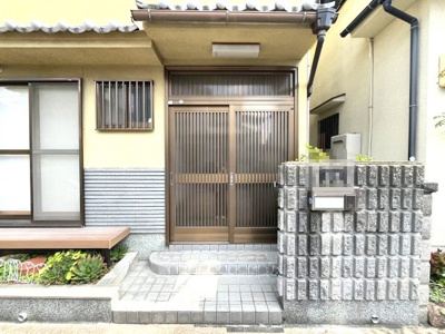【玄関】 | 大和郡山市小泉町