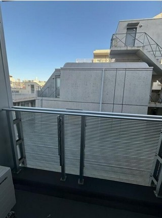 【バルコニー】