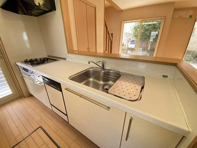 【利便性◎】高知市新屋敷　中古一戸建てのキッチン