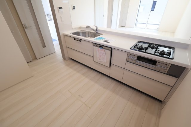 《仲介手数料無料》上尾市大字上20-8新築一戸建てブルーミングガーデンのキッチン