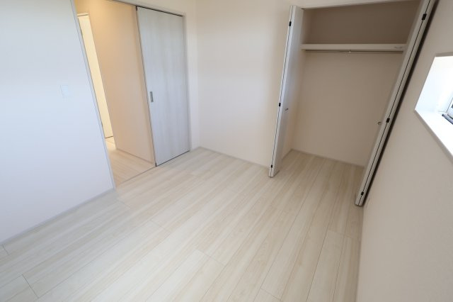 《仲介手数料無料》上尾市大字上20-8新築一戸建てブルーミングガーデンの洋室