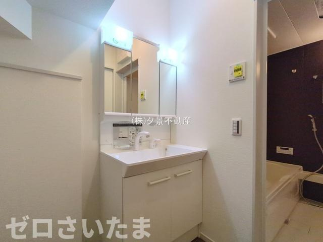 《仲介手数料無料》上尾市二ツ宮872-9新築一戸建てケイアイ クラフト ピットの独立洗面台