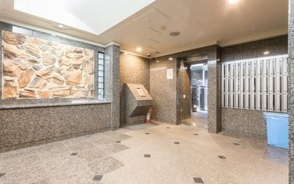 菱和パレス御茶ノ水湯島天神町のロビー