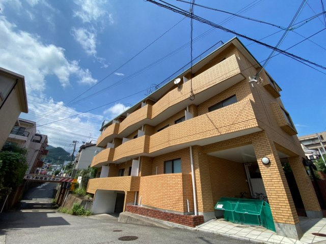 ルナメゾン芦屋の外観