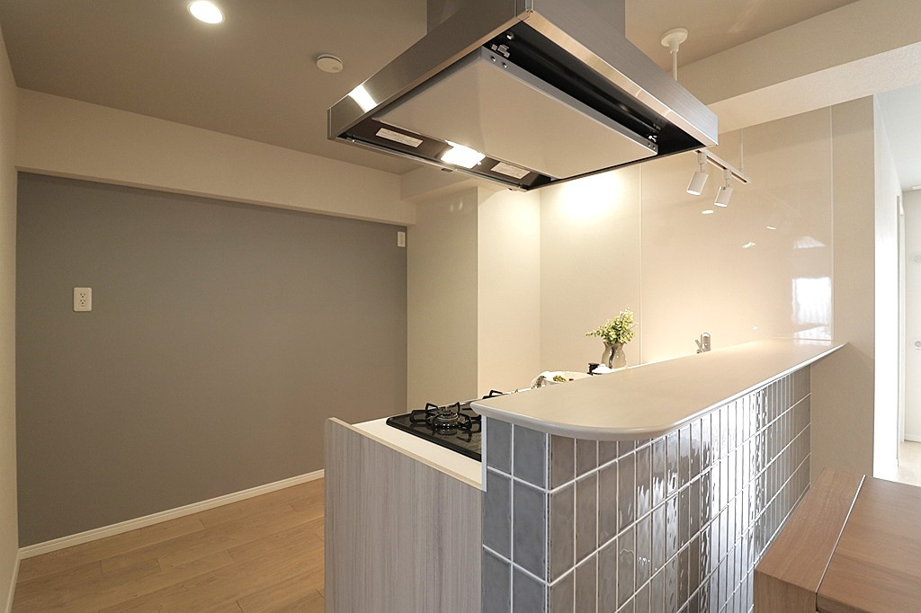 第二西緑ヶ丘スカイハイツの居間・リビング|こちらの居間で趣味の時間をお楽しみください