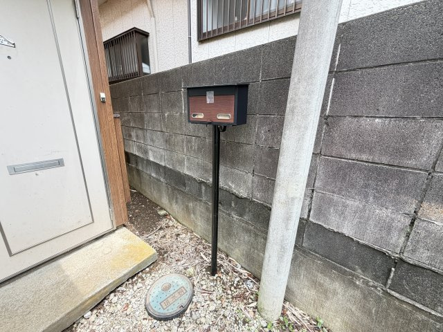 五香1丁目貸家のロビー