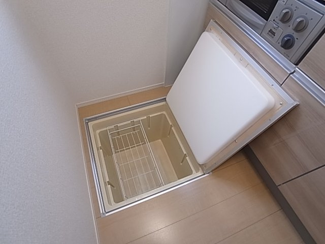 神戸市兵庫区中道通８丁目のアパート