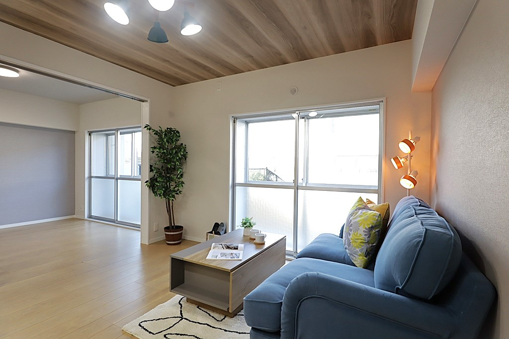 【居間・リビング】の画像