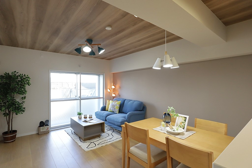 【居間・リビング】の画像