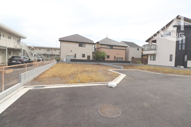 【前面道路含む現地写真】 | 立川市柏町2丁目　売地　全2区画　B号区 | 前面道路含む現地写真です