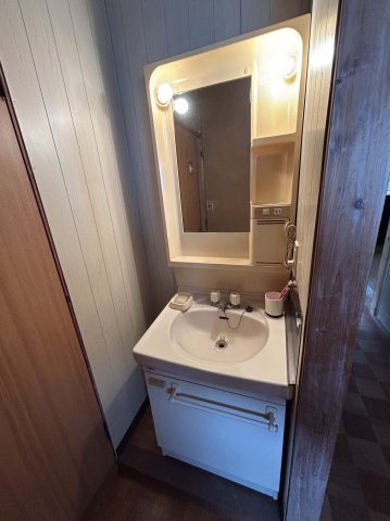 佐貫町住宅　龍ケ崎市駅まで徒歩約8分　の独立洗面台|独立洗面台