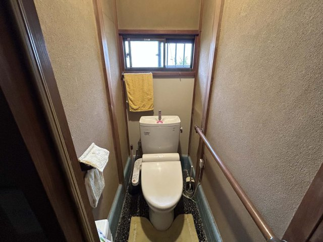 佐貫町住宅　龍ケ崎市駅まで徒歩約8分　のトイレ|トイレは各階に設置しています
