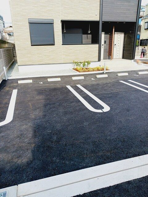 プレミアスペースⅡの駐車場