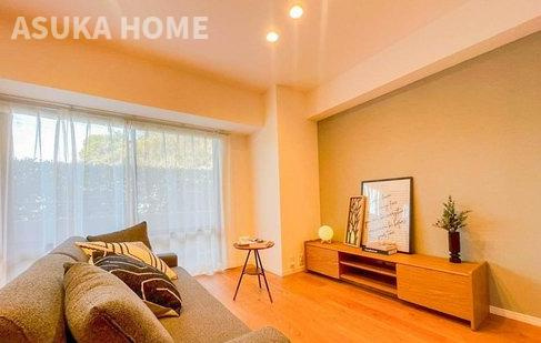 フォレストヒルズ港南台の居間・リビング|寛ぎとコミュニケーションを育む居心地のよい場所になりそうですね。