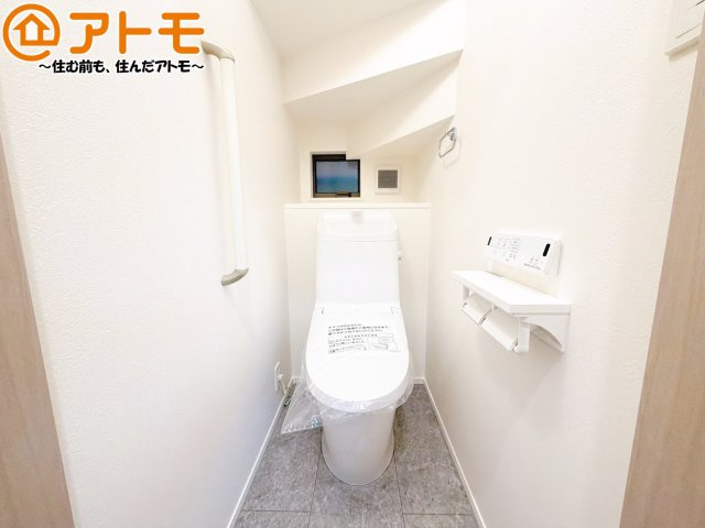 【トイレ】 | 葵区瀬名川3丁目　新築戸建　全1棟 | 毎日使うトイレだからこそ機能性を重視したいですよね！温水洗浄便座で快適な時間をお過ごしください♪