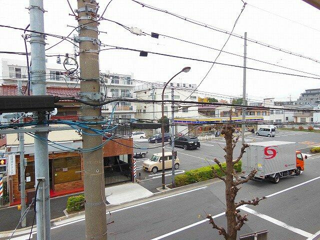 角部屋につき採光良好です！