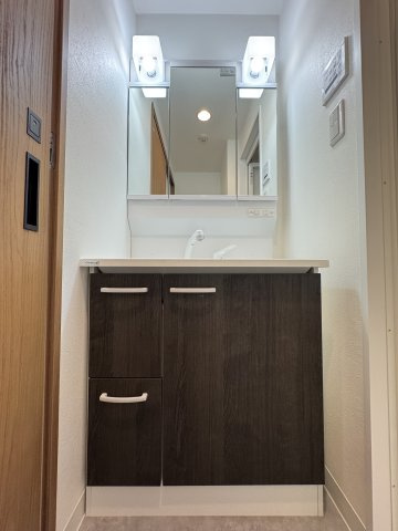 ザ・グランデレガーロ浅草　８Fの独立洗面台