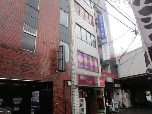 大阪市都島区東野田町３丁目のビルの外観