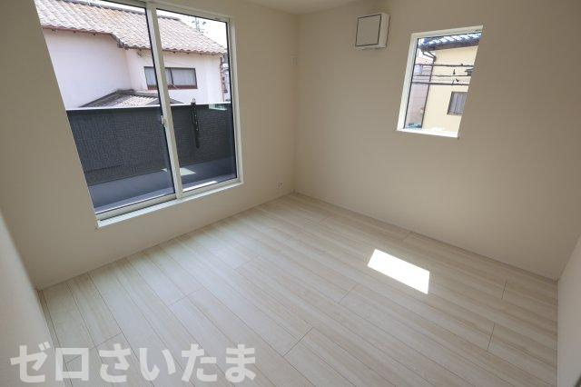 《仲介手数料無料》上尾市大字瓦葺1476-5新築一戸建てリナージュの洋室|2階 6.12帖