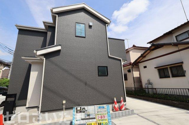 《仲介手数料無料》上尾市大字瓦葺1476-5新築一戸建てリナージュの外観|交通量も少なく閑静な住宅街です。