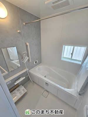 ハートフルタウン宇都宮市簗瀬町2542番の浴室|ゆったりと入れるフルオートバスはお子様との団らんバスタイムが楽しめます♪
足を伸ばしてゆったりくつろげる１坪バスルームです☆